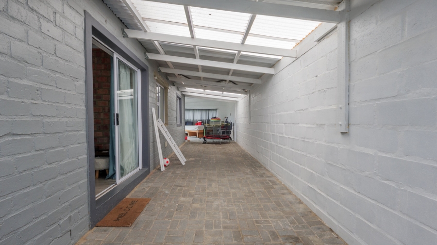 3 Bedroom Property for Sale in Bredasdorp Western Cape